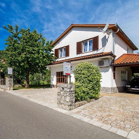Nice Apartment In Rukavac With Kitchen ภายนอก รูปภาพ