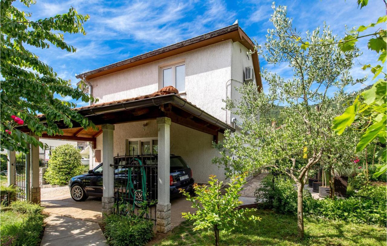 Nice Apartment In Rukavac With Kitchen ภายนอก รูปภาพ